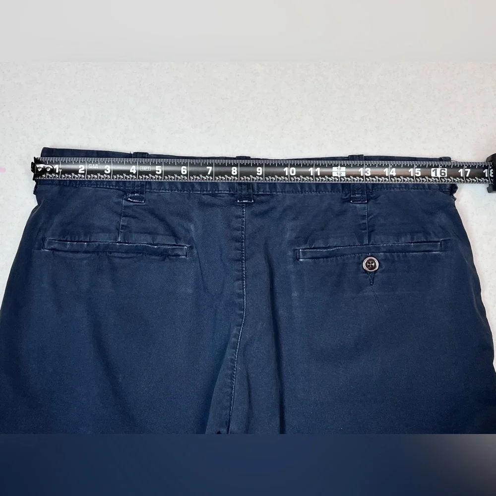 J. Crew Men’s Dark Blue 9” Chino Shorts. Stretch Material. Size 32.